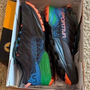 La Sportiva AKASHA II Trail Runners